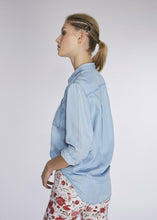 Carica l&#39;immagine nel visualizzatore di Gallery, Camicia in denim con taschini GAUDI&#39; tg.S
