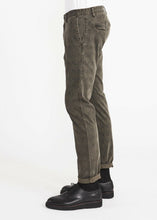Carica l&#39;immagine nel visualizzatore di Gallery, Pantaloni chino skinny fit tg.50 GAUDI&#39;
