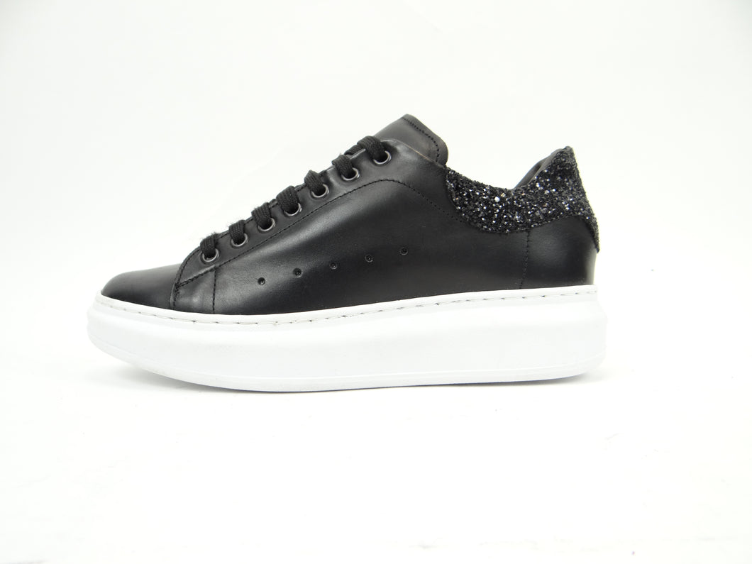 Sneakers donna in morbida PELLE fondo extra light super leggero mod.McQueen