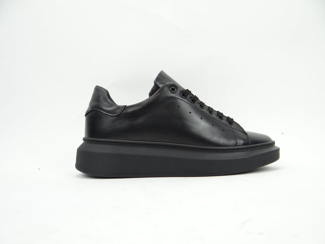 Sneakers uomo in morbida PELLE fondo extra light super leggero mod.McQueen