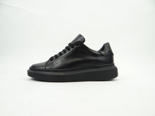 Carica l&#39;immagine nel visualizzatore di Gallery, Sneakers uomo in morbida PELLE fondo extra light super leggero mod.McQueen
