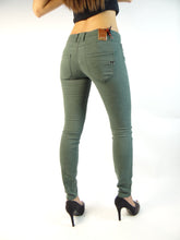 Carica l&#39;immagine nel visualizzatore di Gallery, Jeans Met donna mod.IRINA vestibilità STRETCH
