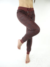 Carica l&#39;immagine nel visualizzatore di Gallery, Jeans Met donna Pantatuta Felpa stretch stampa pitone mod.NORA
