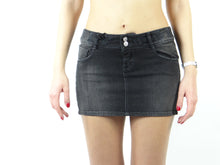 Carica l&#39;immagine nel visualizzatore di Gallery, Gonna mini gonna Met jeans donna mod.ANGEL SKIRT CORT black denim
